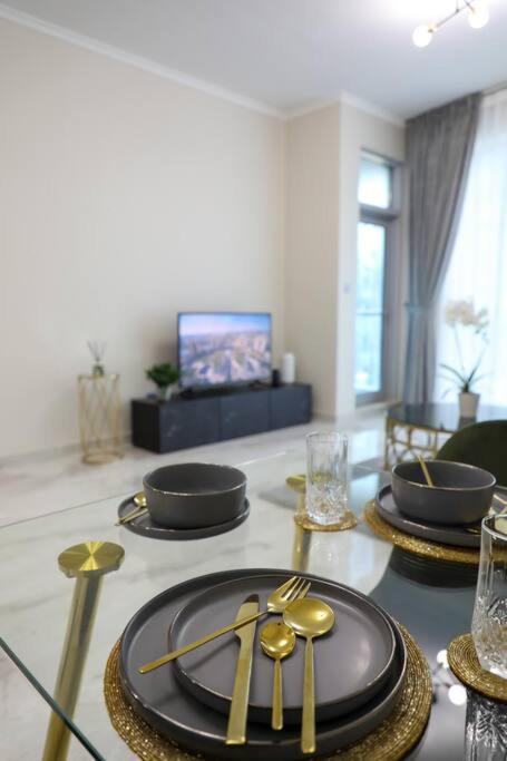 Deal!!! Brand New 1 Bed Condo In The Heart Of Dubai Marina Dış mekan fotoğraf